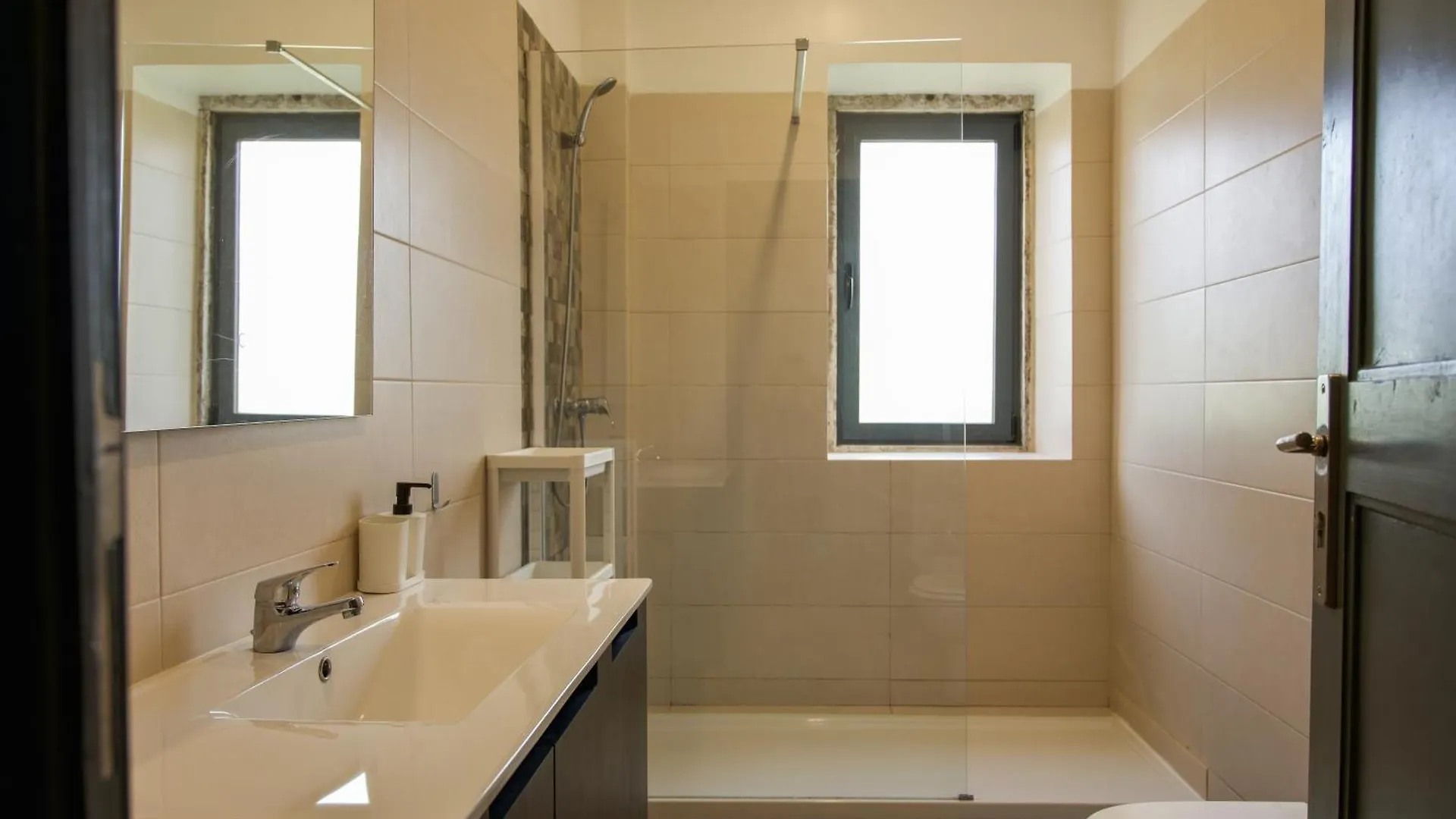 Cinderela House Apartment Faro Homestay
