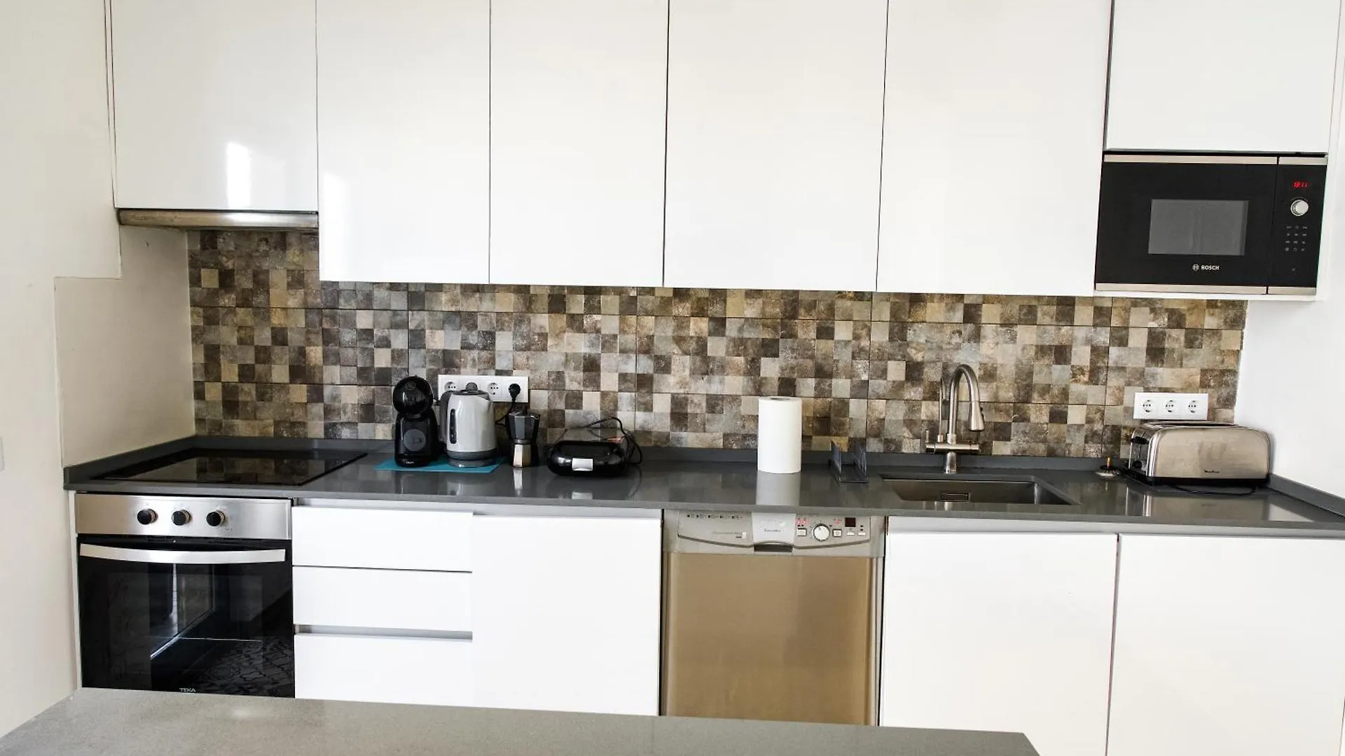Cinderela House Apartment Faro Homestay